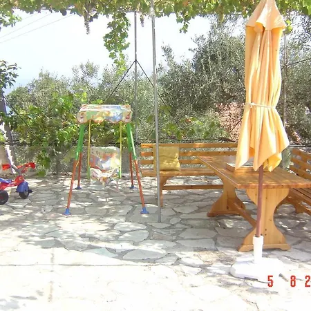 Fatiras Studios Apartment Kassiopi